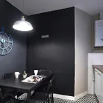 Spacious 3brapartment In Poblesec With Balcony *