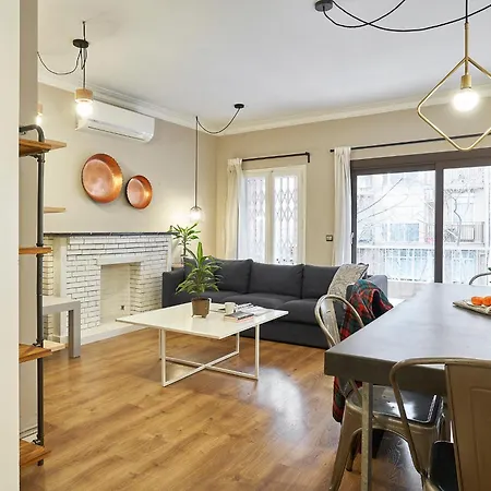 Spacious 3brapartment In Poblesec With Balcony * Барселона
