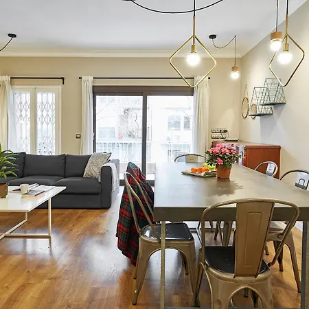 Spacious 3brapartment In Poblesec With Balcony Апартаменты