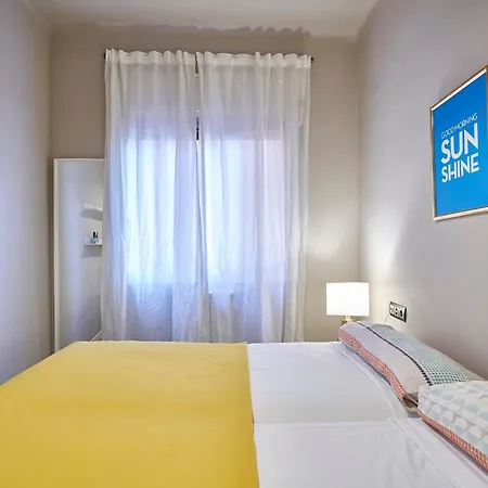 Spacious 3brapartment In Poblesec With Balcony Barcelone
